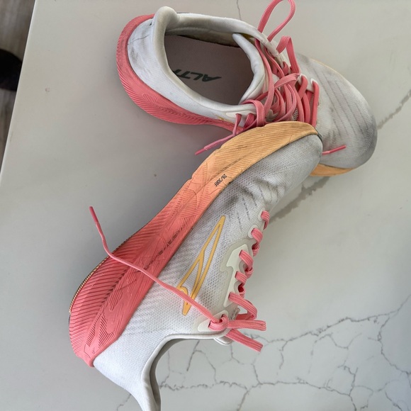 Altra Experience Flow - Picture 4 of 4